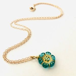 ⭐️5 for $25⭐️ NWT - Translucent Teal and Gold Flower Necklace